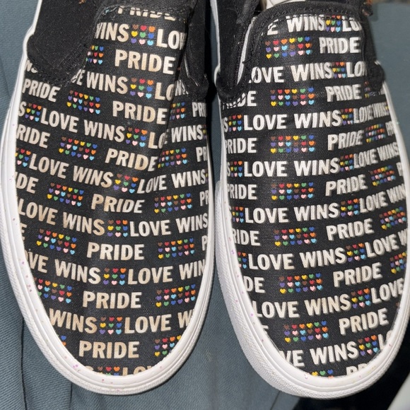 Vans Off The Wall - PRIDE - RAINBOW color 9w - Picture 9 of 14
